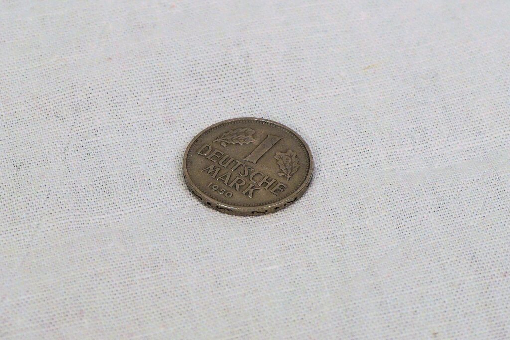 元彼にSNSでDMを送る方法は？